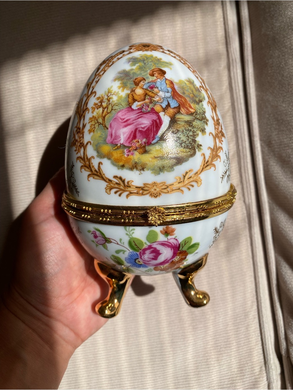Victorian Style Egg Shape trinket Vintage